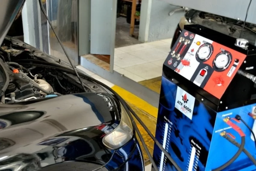Troca de fluido de câmbio automático